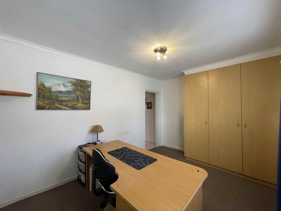 2 Bedroom Property for Sale in Hartenbos Central Western Cape